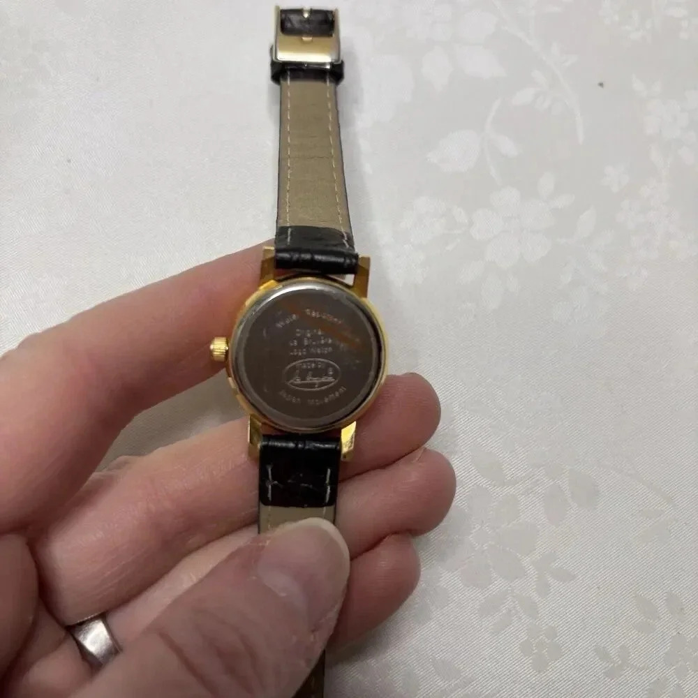 Vintage Comanche Watch - Picture 5 of 10